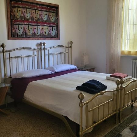 La Casa Di Lucia: Grande Appartamento Con Balcone 布雷西亚 外观 照片