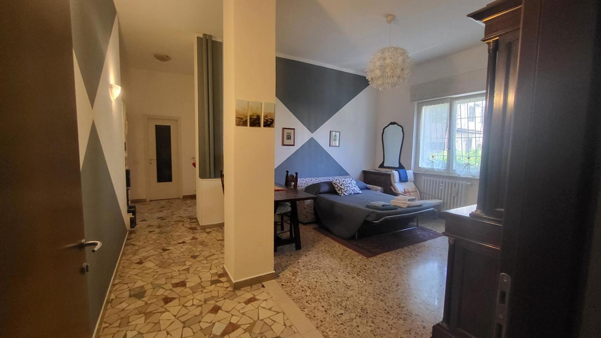 La Casa Di Lucia: Grande Appartamento Con Balcone 布雷西亚 外观 照片